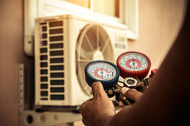 Professional Hvac technician working in Curtis Bay, MD